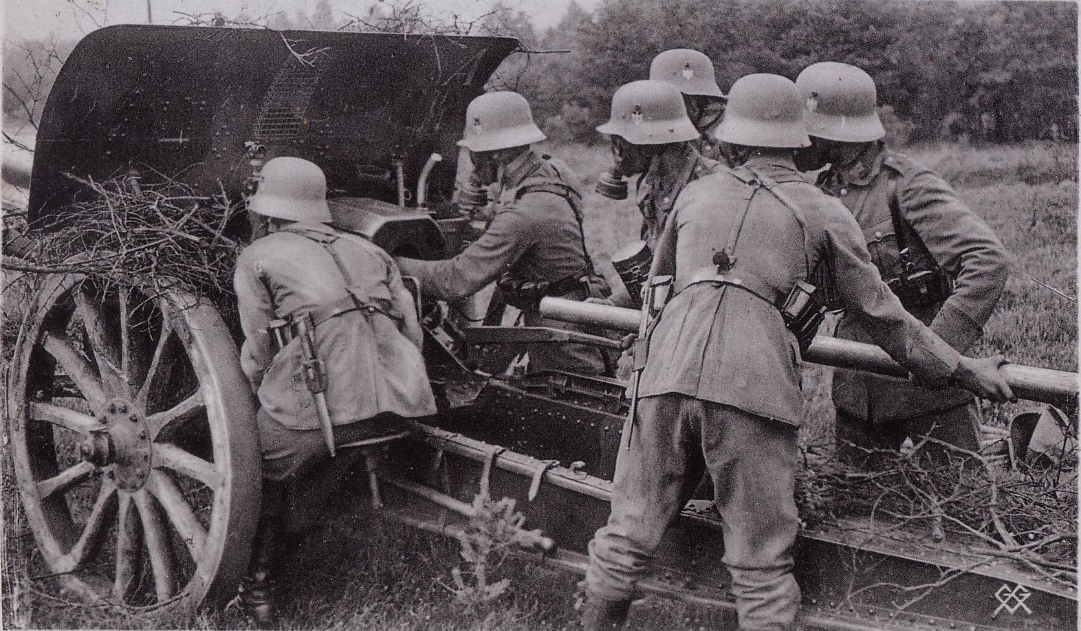 15cm lg sFH 1913 in 3rd Reich service