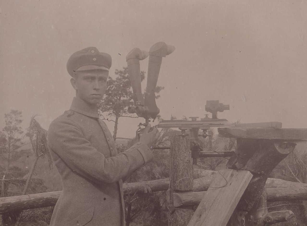 Forward Observer with Foot Artillery Scope and 5800 Aiming Circle