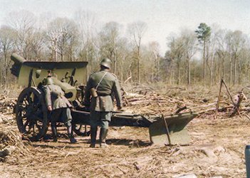 Ralph (left) and Leon (right) Lovett firing the 15cm. lang schwere Feldhaubitze1913/02