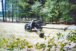 7,5cm Panzer Abwehr Kanon 1940 (PAK 40) left side